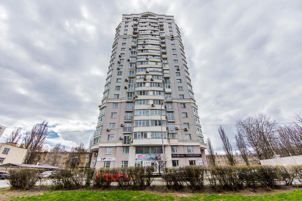 Просторная Однокомнатная Квартира Возле Скоростного Трамвая Kiev Bagian luar foto
